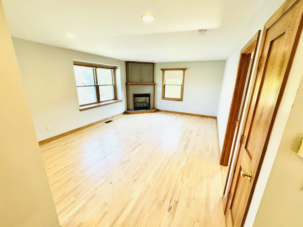 1 Jenny Dickey Hill Road Derry NH 03038