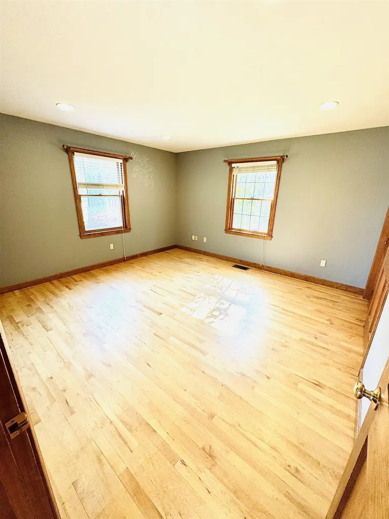 1 Jenny Dickey Hill Road Derry NH 03038