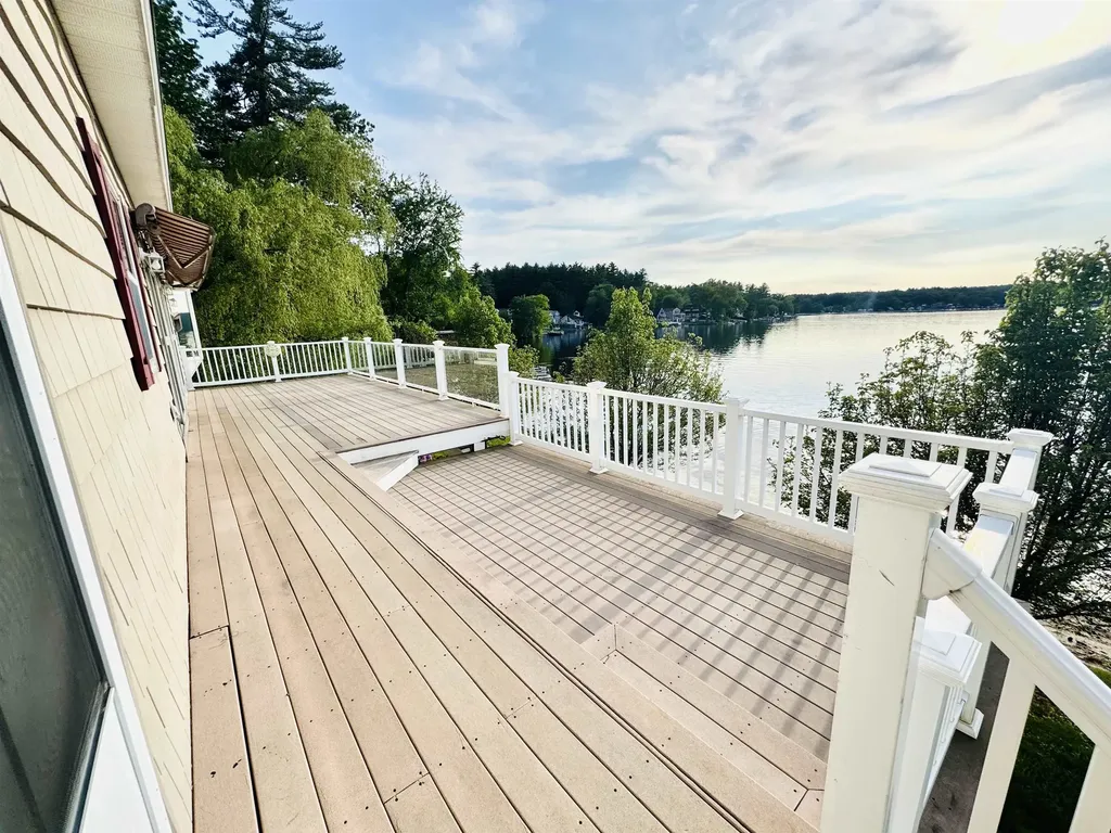 1 Jenny Dickey Hill Road Derry NH 03038