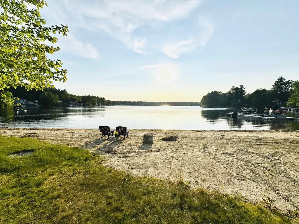 1 Jenny Dickey Hill Road Derry NH 03038