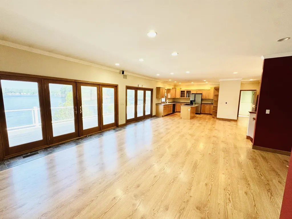 1 Jenny Dickey Hill Road Derry NH 03038