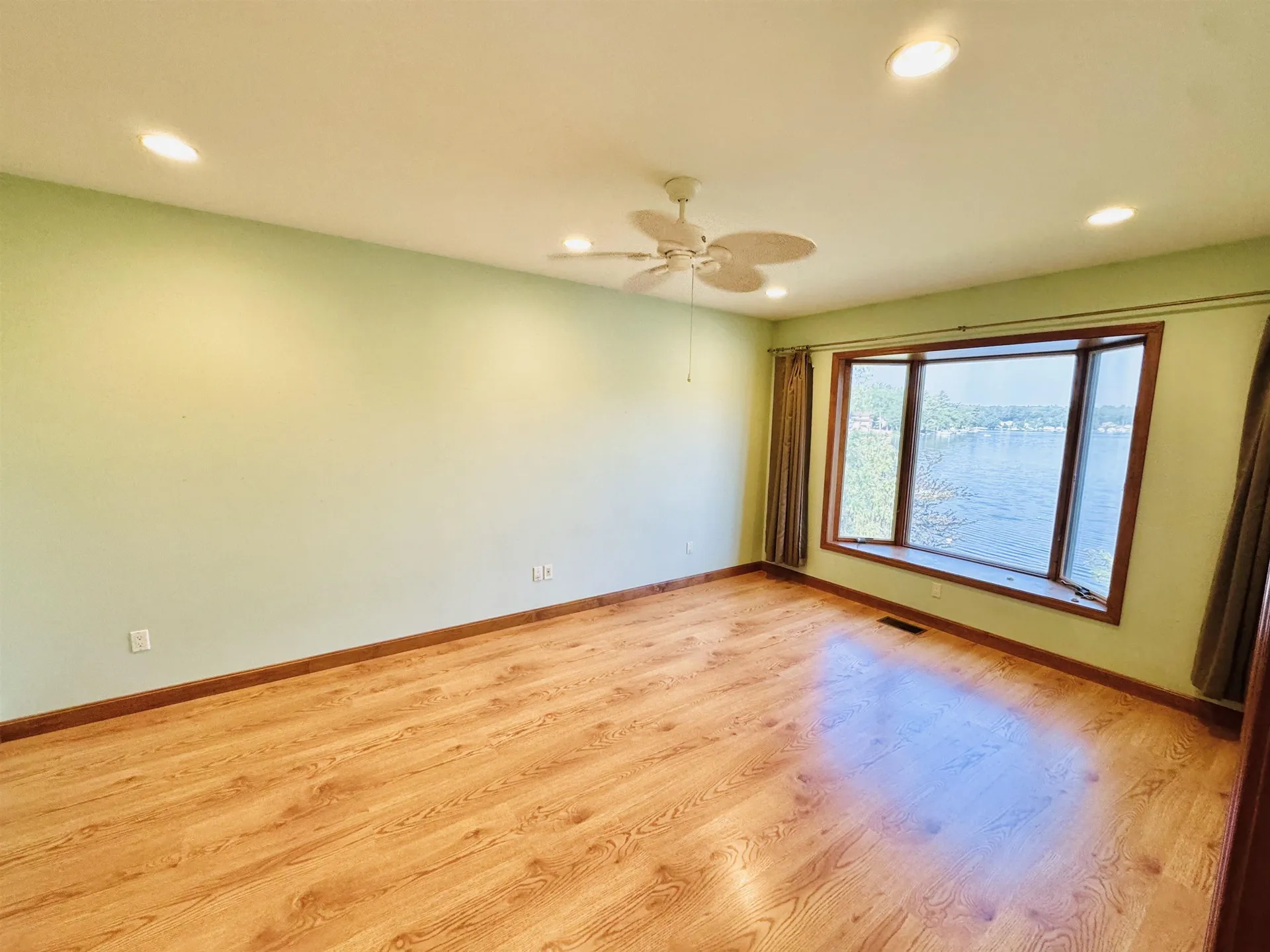 1 Jenny Dickey Hill Road Derry NH 03038