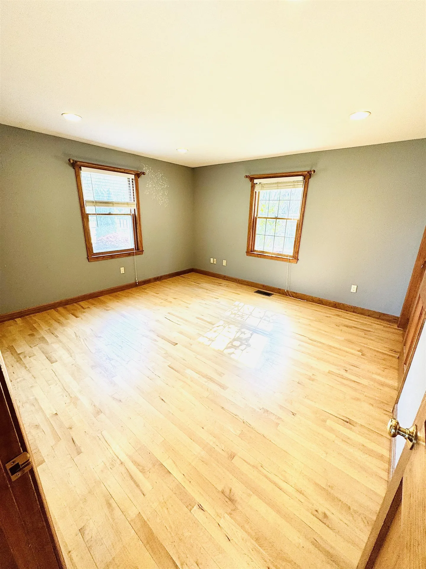 1 Jenny Dickey Hill Road Derry NH 03038