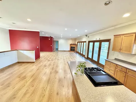 1 Jenny Dickey Hill Road Derry NH 03038