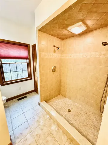 1 Jenny Dickey Hill Road Derry NH 03038