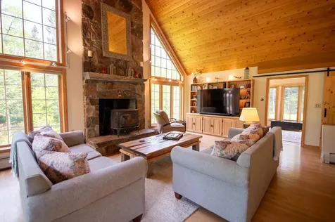 157 Old Sawmill Road Londonderry VT 05148