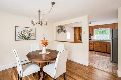 8 Woodridge Road Durham NH 03824