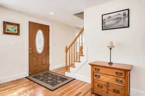 8 Woodridge Road Durham NH 03824