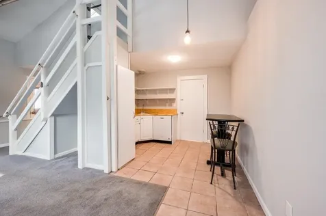 8 Woodridge Road Durham NH 03824