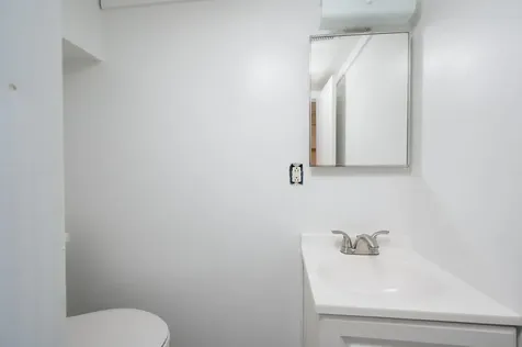 8 Woodridge Road Durham NH 03824
