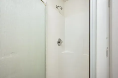 8 Woodridge Road Durham NH 03824