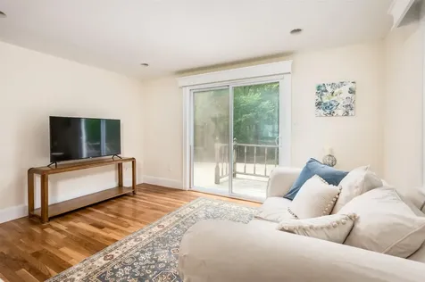 8 Woodridge Road Durham NH 03824