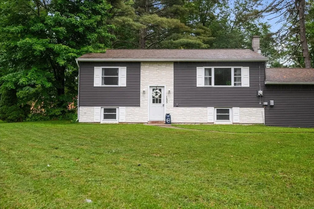 155 Woodcrest Circle Milton VT 05468