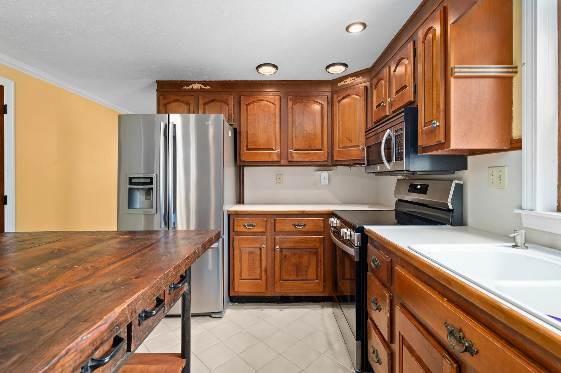 90 Giles Road East Kingston NH 03827