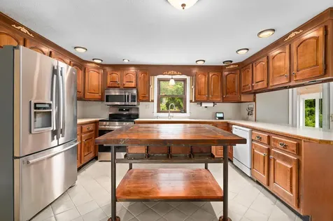 90 Giles Road East Kingston NH 03827