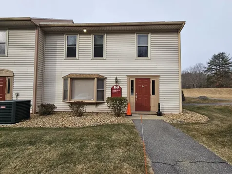 12 Parmenter Road Londonderry NH 03053