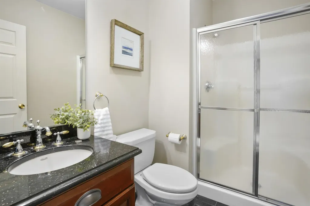 87 Rosewell Road Bedford NH 03110