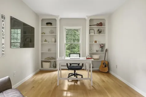 87 Rosewell Road Bedford NH 03110