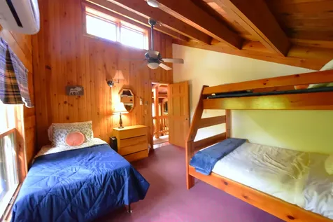 4 D Street Conway NH 03818