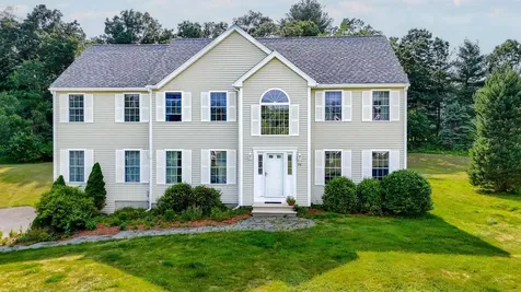20 Hancock Lane Pelham NH 03076