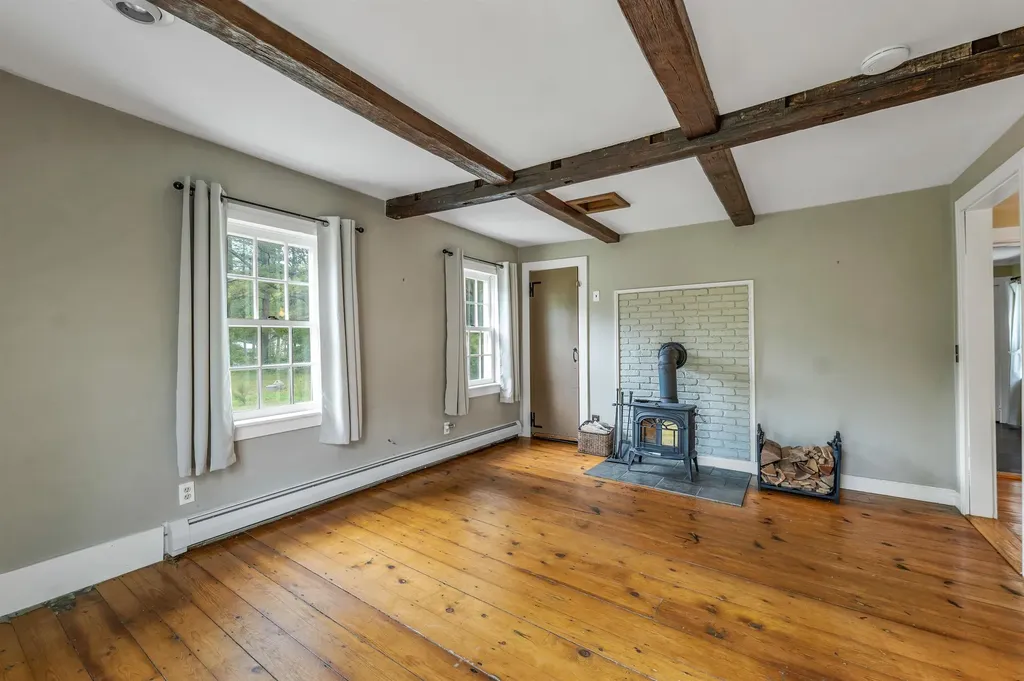 205 Wentworth Road Brookfield NH 03872