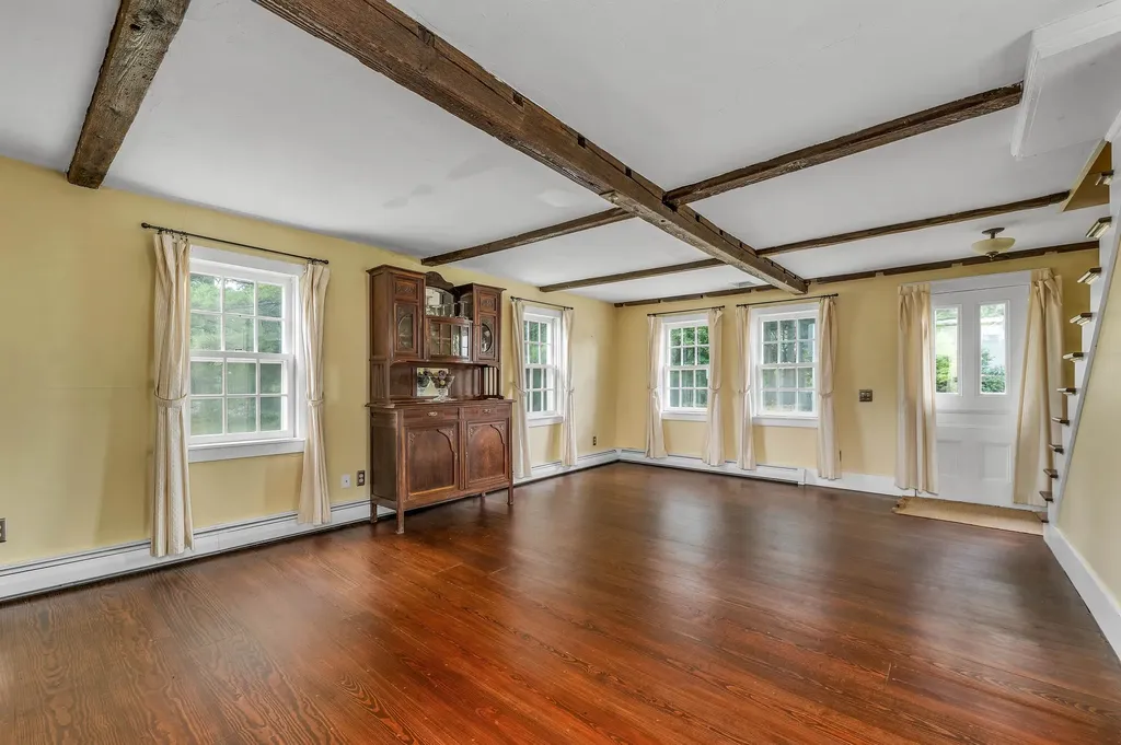 205 Wentworth Road Brookfield NH 03872