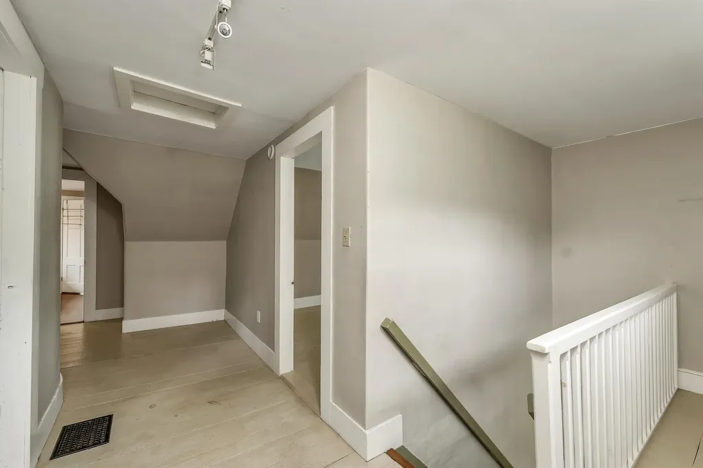 205 Wentworth Road Brookfield NH 03872