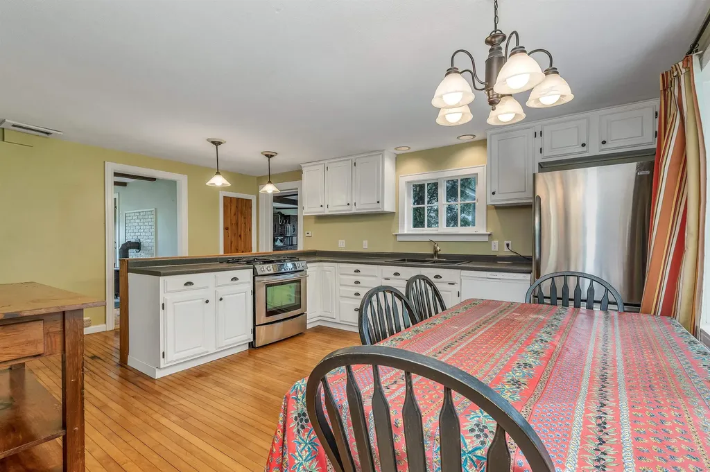 205 Wentworth Road Brookfield NH 03872