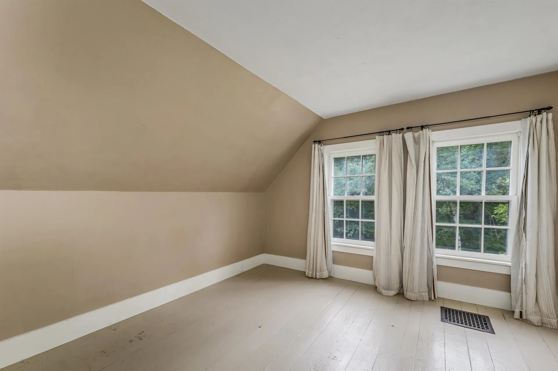 205 Wentworth Road Brookfield NH 03872