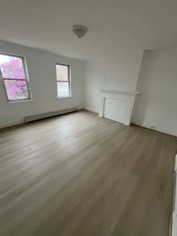 51 South Street Rollinsford NH 03869