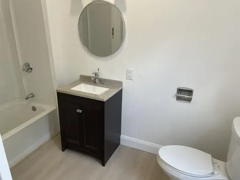 51 South Street Rollinsford NH 03869