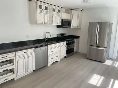 51 South Street Rollinsford NH 03869