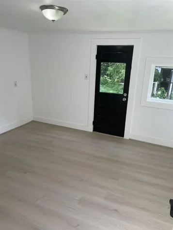 51 South Street Rollinsford NH 03869