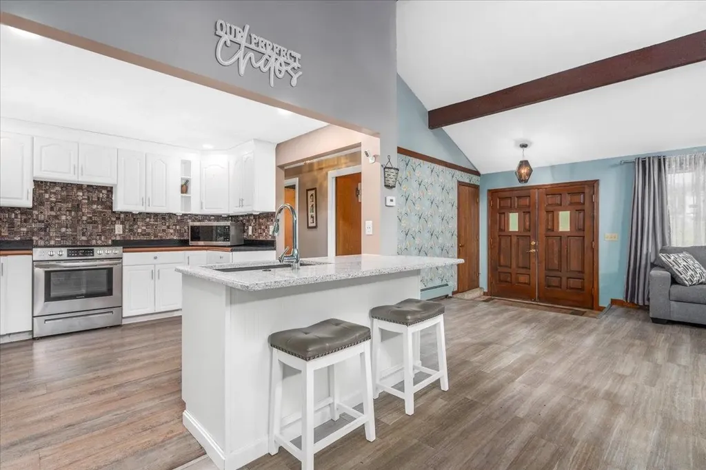13 Fountain Lane Nashua NH 03062