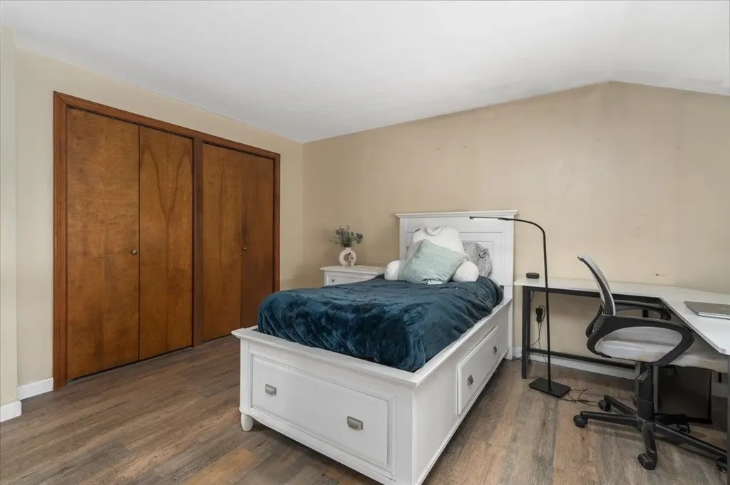 13 Fountain Lane Nashua NH 03062