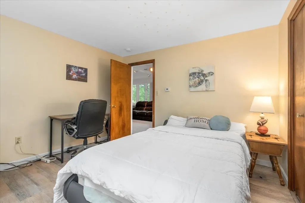 13 Fountain Lane Nashua NH 03062