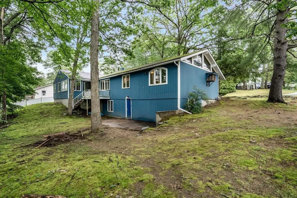13 Fountain Lane Nashua NH 03062