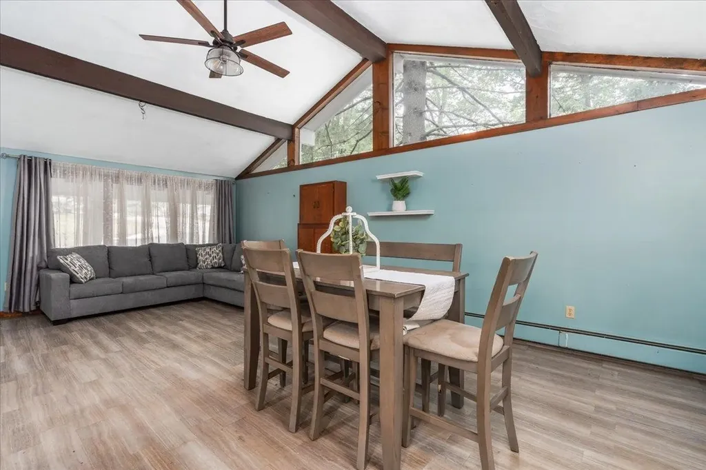 13 Fountain Lane Nashua NH 03062