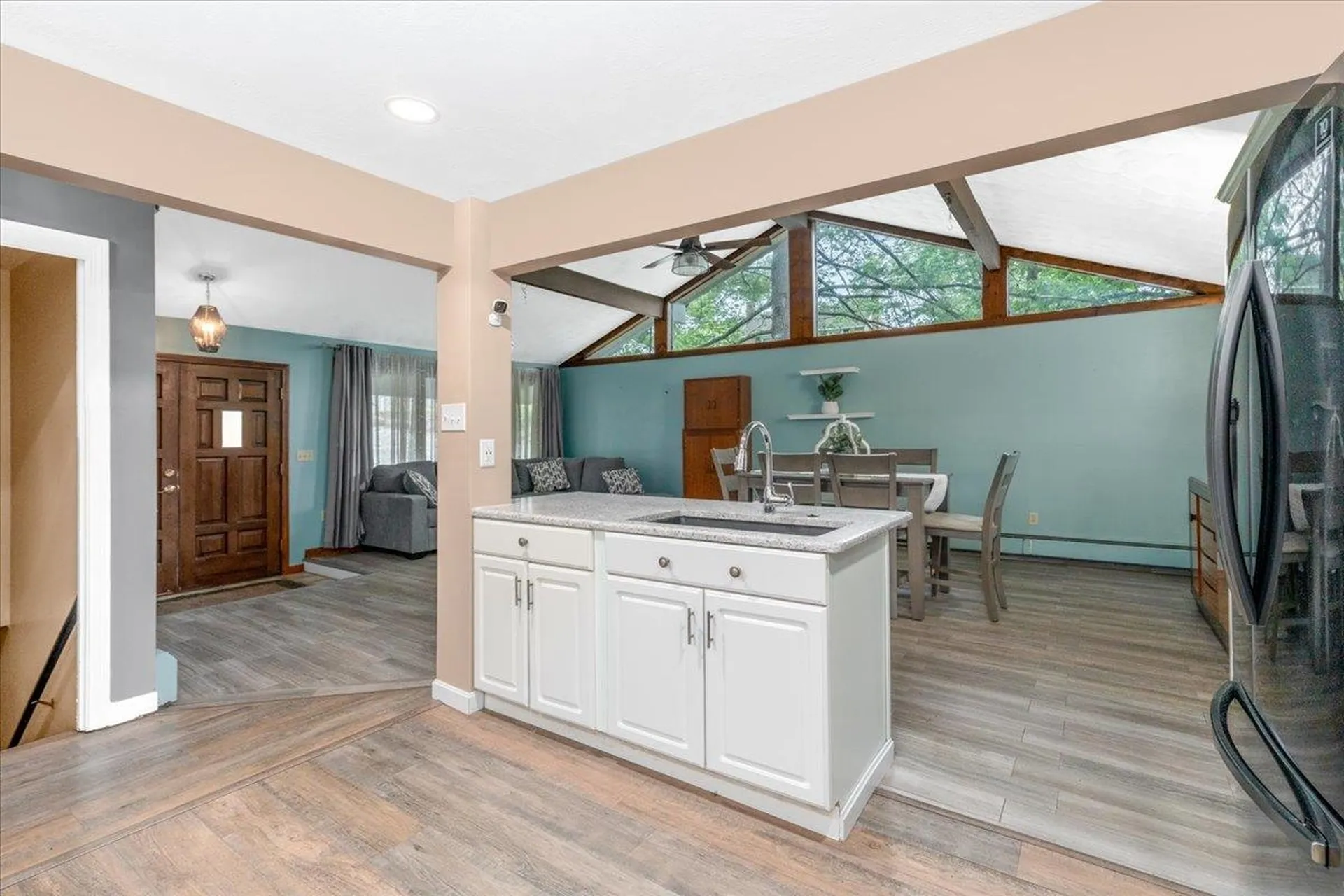 13 Fountain Lane Nashua NH 03062