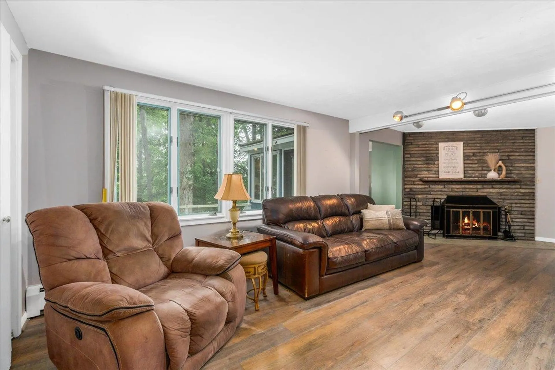 13 Fountain Lane Nashua NH 03062