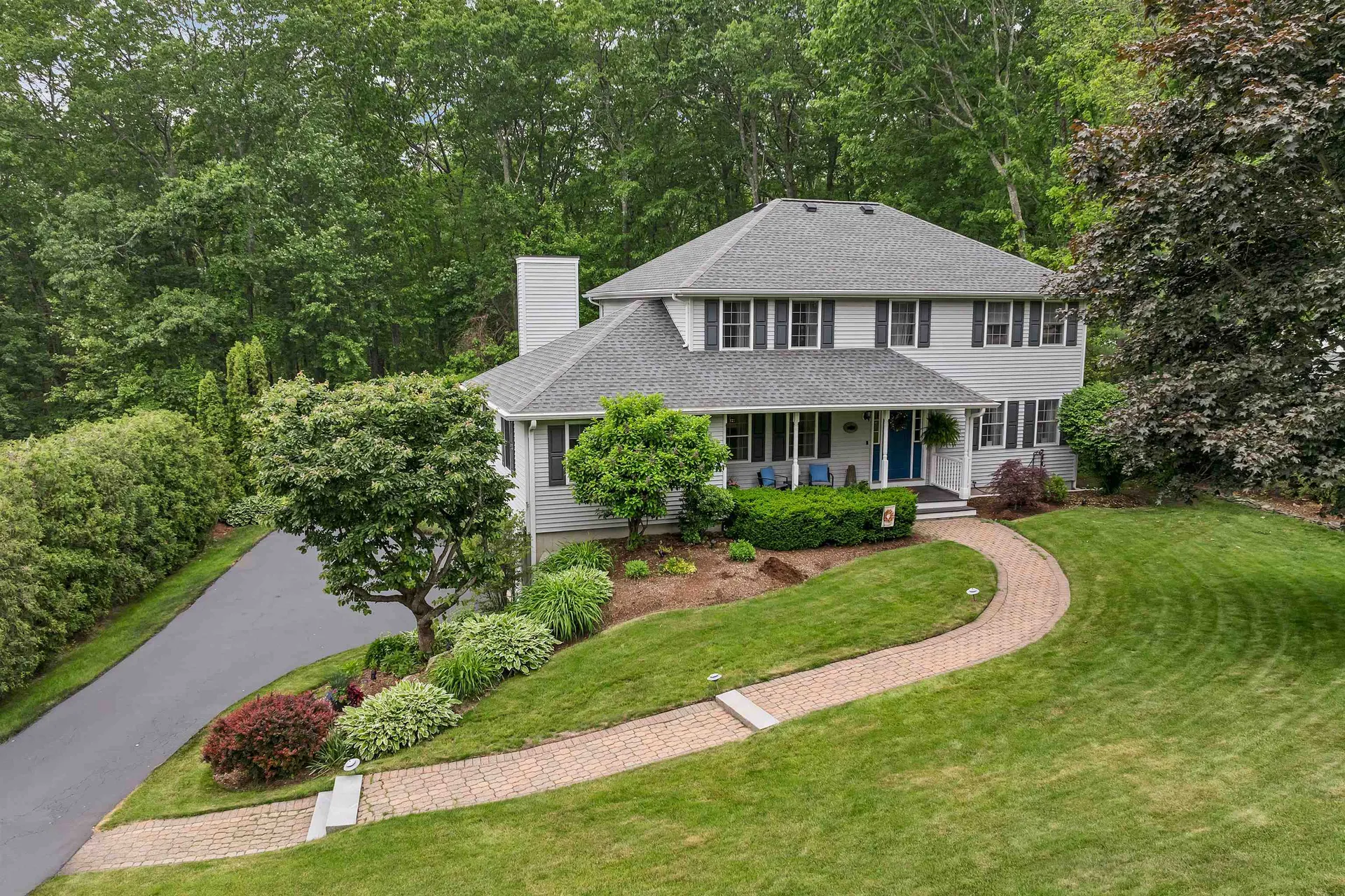 12 Julia Drive Hooksett NH 03106