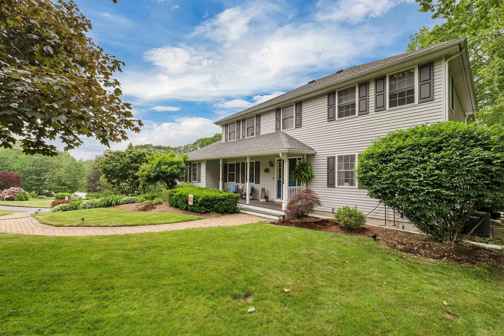 12 Julia Drive Hooksett NH 03106