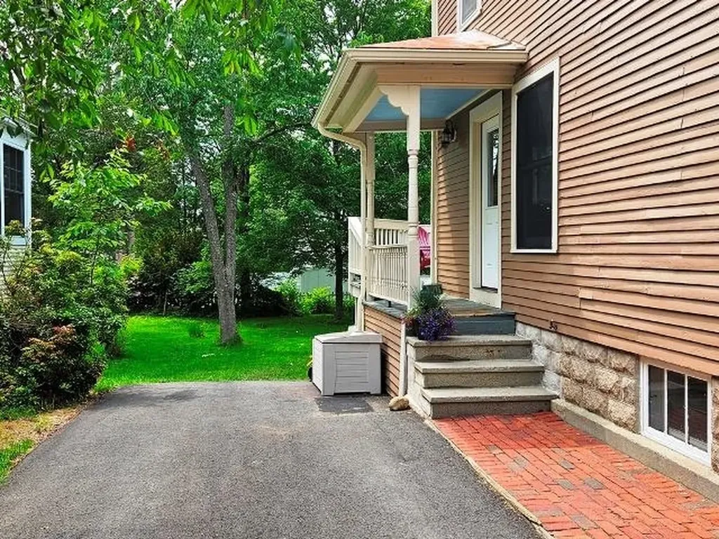 93 South Lincoln Street Keene NH 03431
