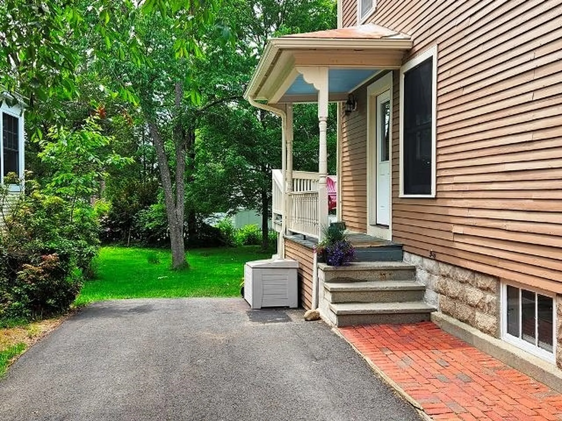 93 South Lincoln Street Keene NH 03431