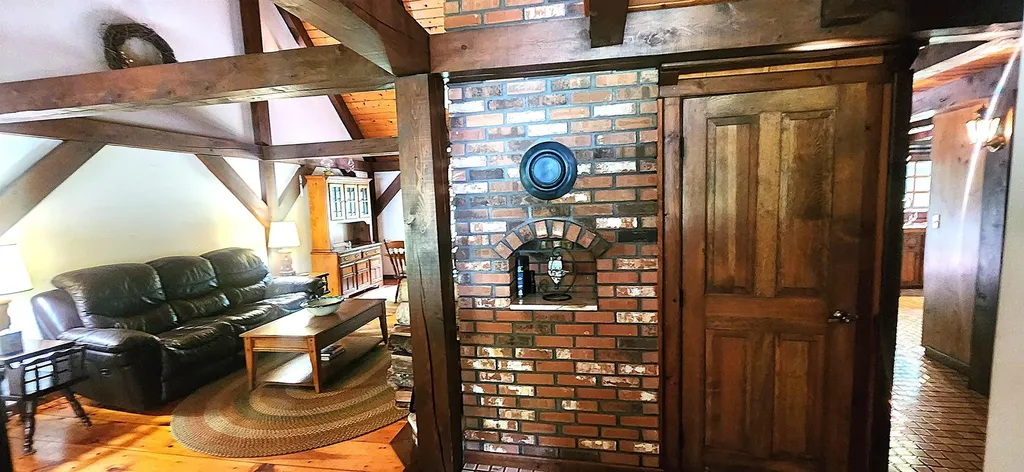 110 Oliver Hill Road Swanzey NH 03446
