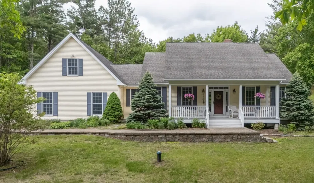 76 Moose Mountain Road Brookfield NH 03872