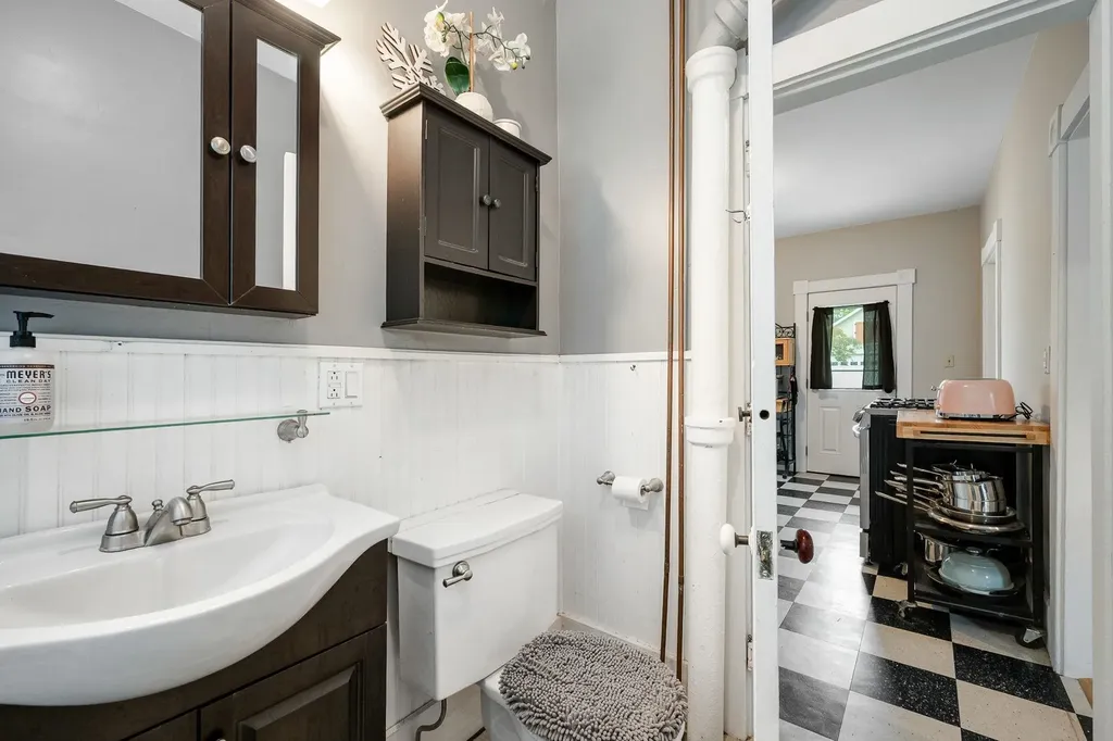 11 Summer Street Barre Town VT 05649