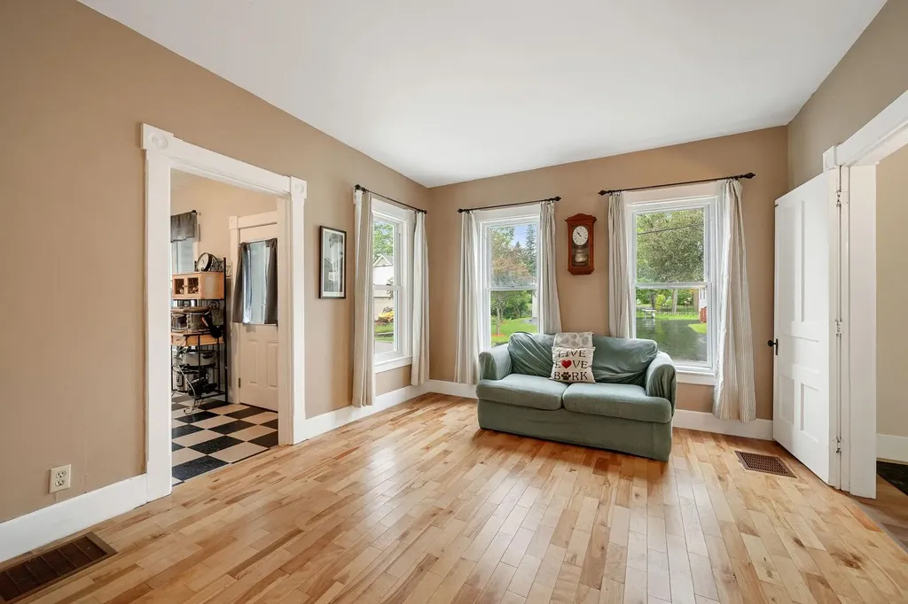 11 Summer Street Barre Town VT 05649