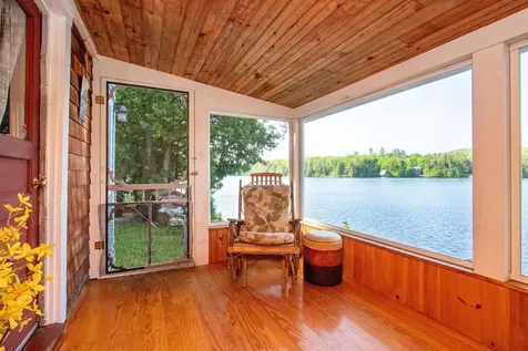 491 The Lane Peacham VT 05862
