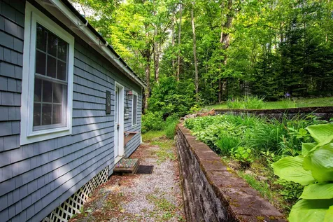 491 The Lane Peacham VT 05862